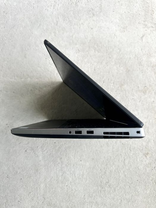 Vand Laptop Dell Precision 7540 cu Touchscreen