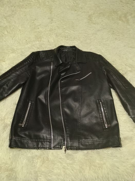 Продам мужскую кожаную куртку