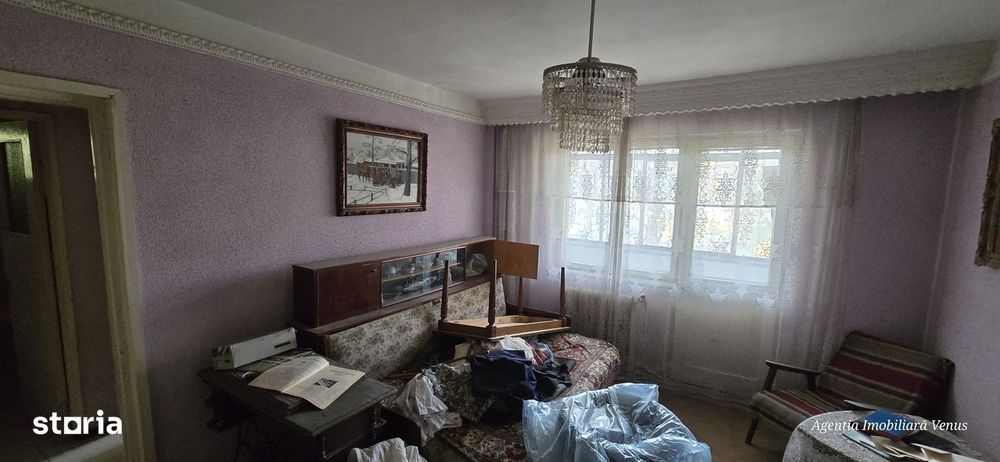 Apartament 3 camere la str.Primaverii