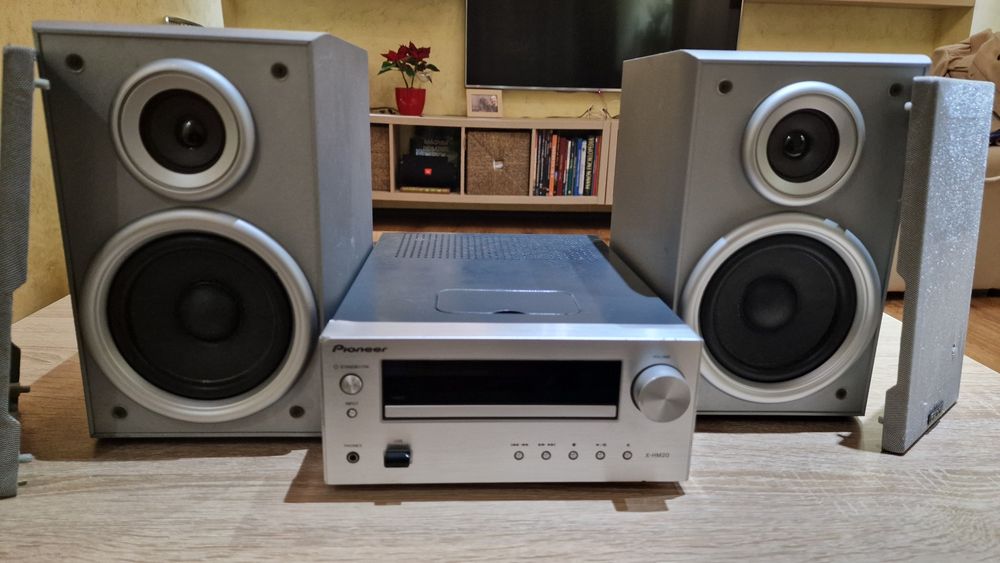 De vanzare Pioneer X-HM20 cu boxe.