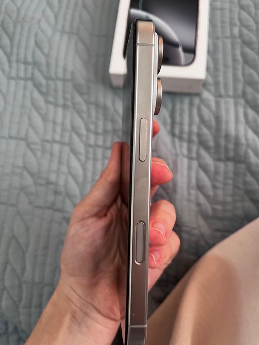 Iphone 16, с гарантией