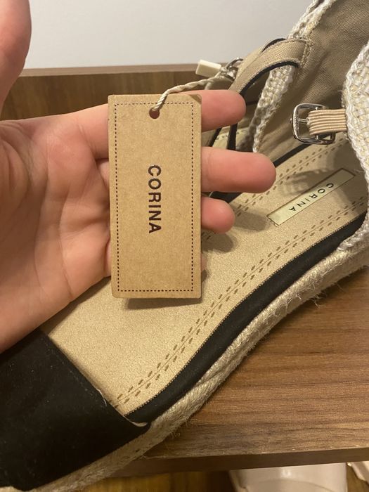 Новые босоножки 41-размера