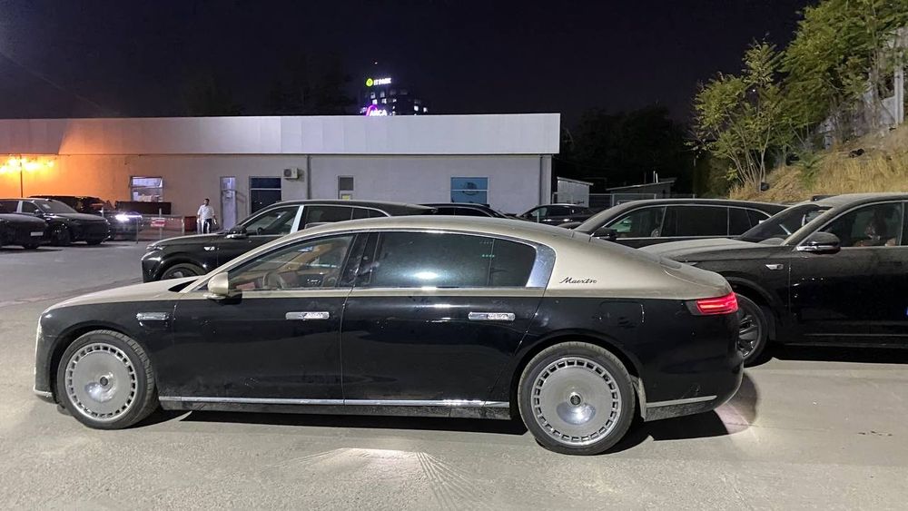 MAEXSTRO S 800 full option