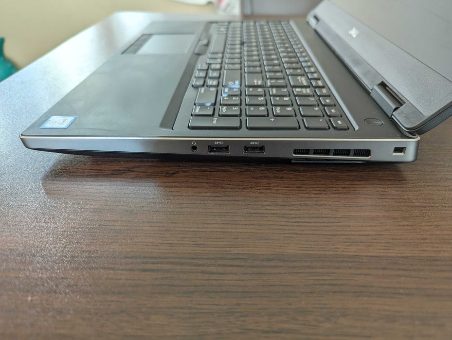 Dell Precision 7530, Intel i7-8850H, RAM: 48 GB, 500GB SSD