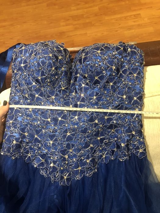 Бална рокля