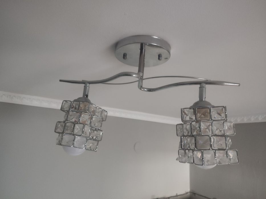 Продам люстра. Идиальном состояние