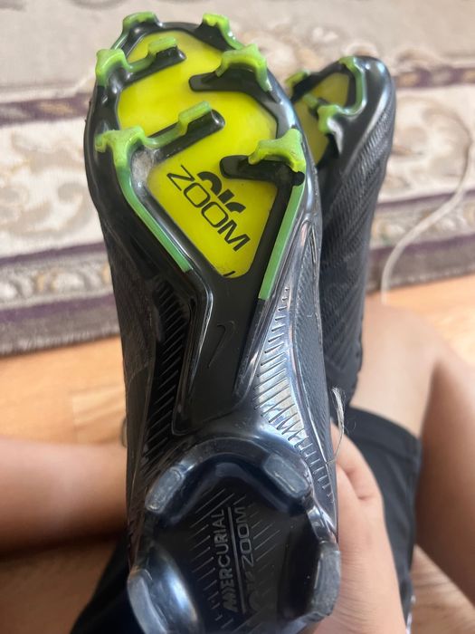 Бутсы 35 размер Nike airzoom