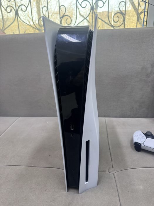 PS 5 Оригинал 1тб в идеальном состоянии