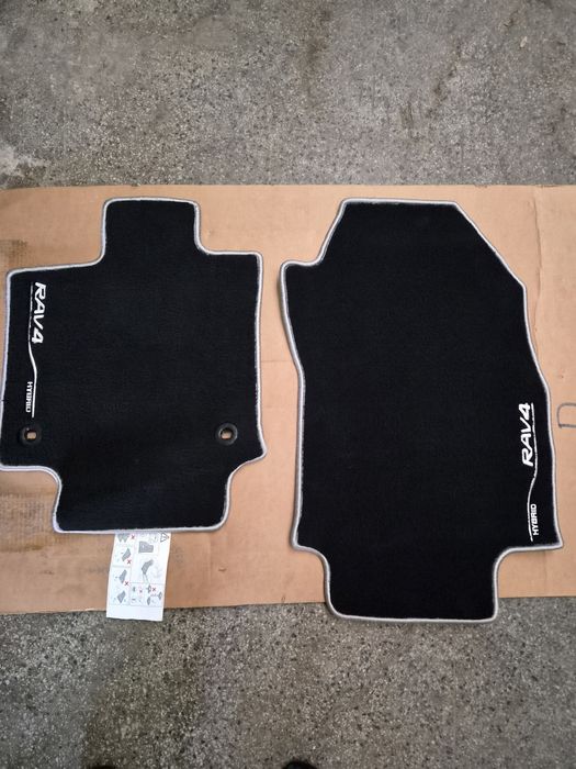 Оригинални стелки тойота рав 4 хибрид 2018 - 2019 / Originalni stelki
