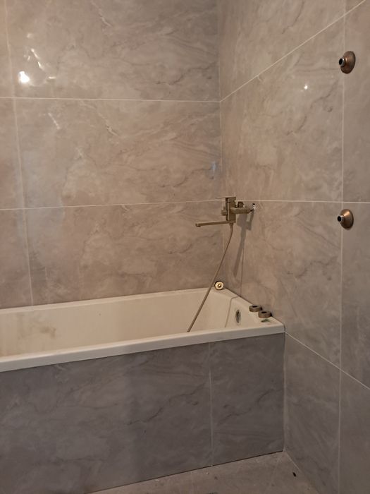 Кафельщик плиточник