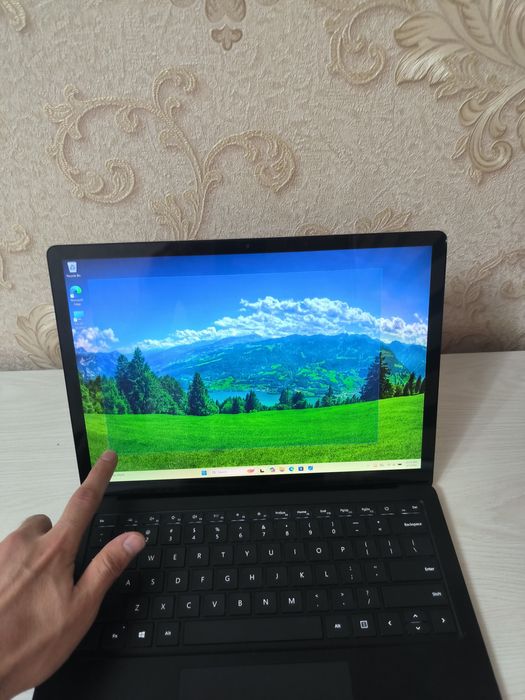 Microsoft Surface Laptop 4