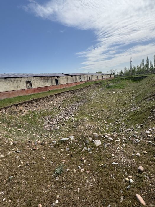 Мусор тукиш учун жой бор