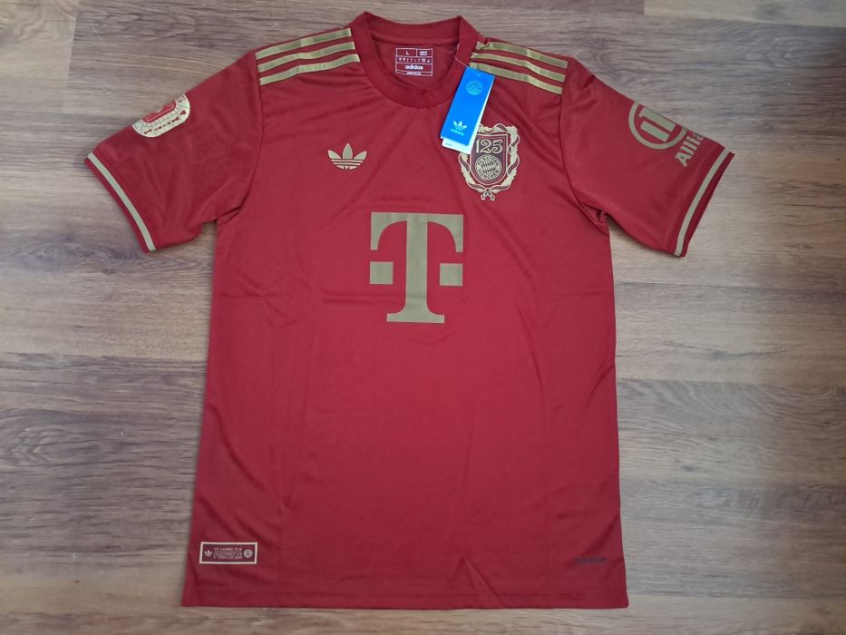 Фланелка Bayern Munchen M и L размер