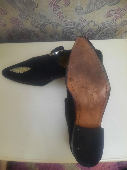 Продам туфли из кожи ската