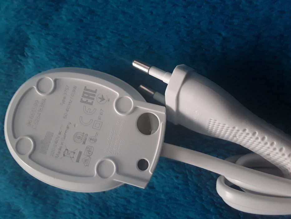 Incarcatoare periuta electrica Oral b