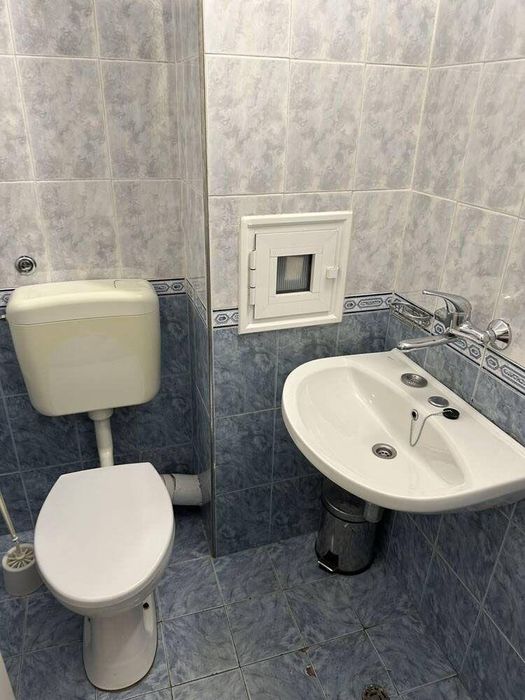 Дава се под наем Офис в Бургас, Център - 60 кв.м за 280.5 € - Снимка #3