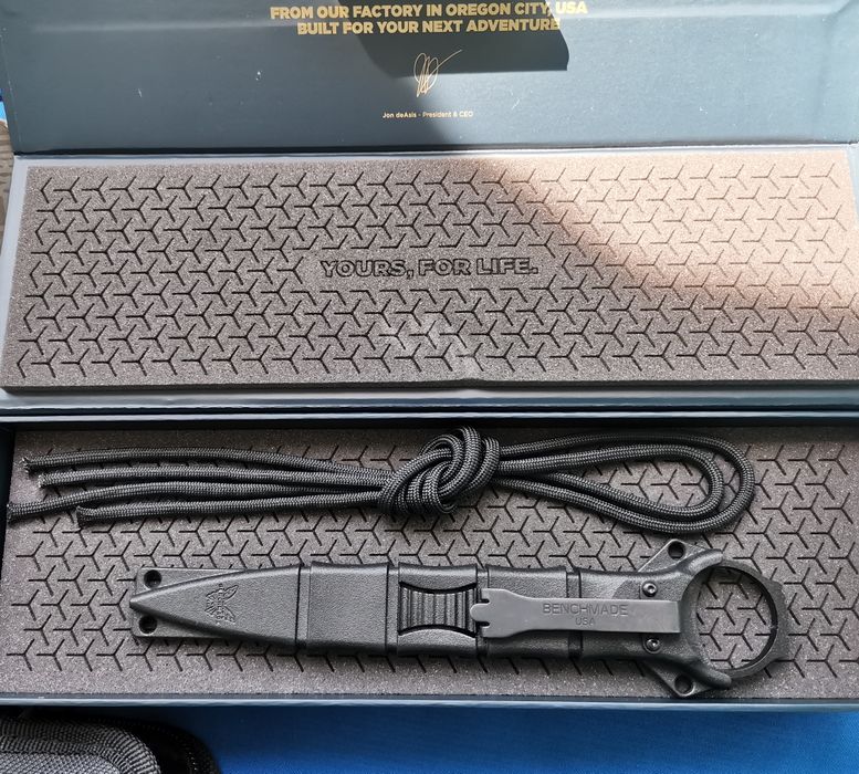 НОВА ЦЕНА Оригинални ножове от колекция