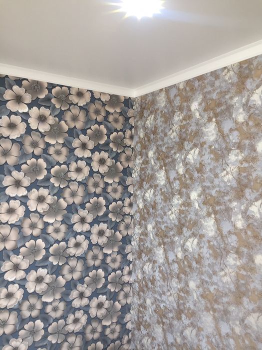 Поклейка  обоев.