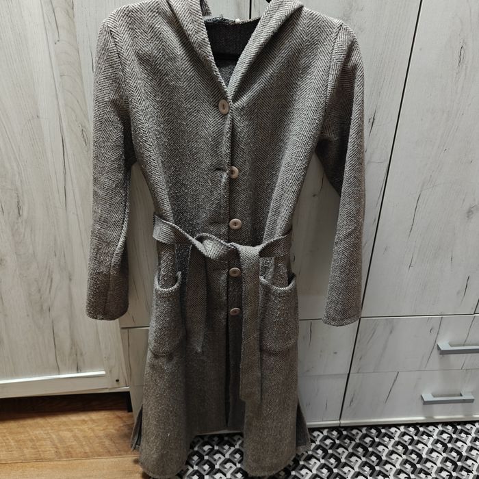 Пальто 3000тнг почти даром