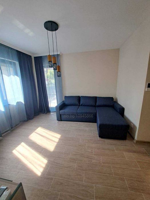 Двустаен апартамент с отделна кухня в новия град на Несебър-паркомясто