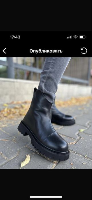 Продаются ботинки