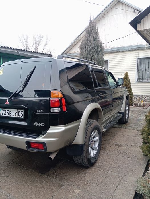 Продаю Монтеро Спорт