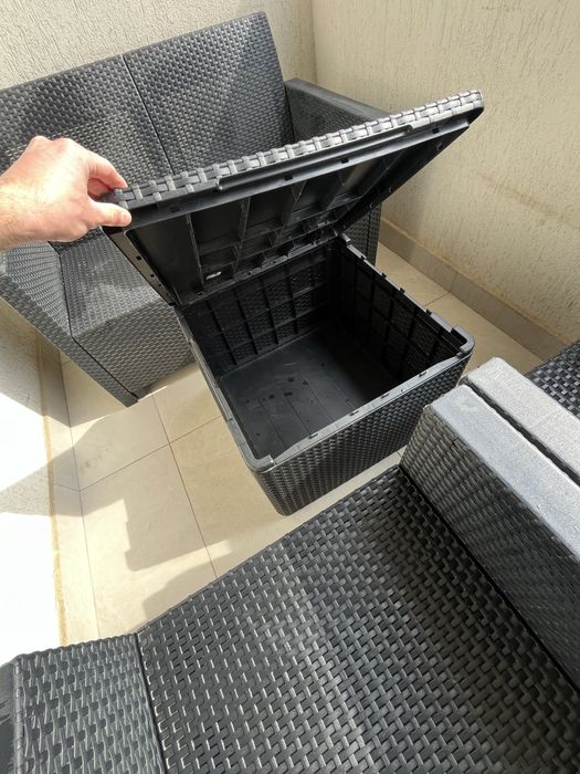 Set mobilier balcon/terasa modern si conpact