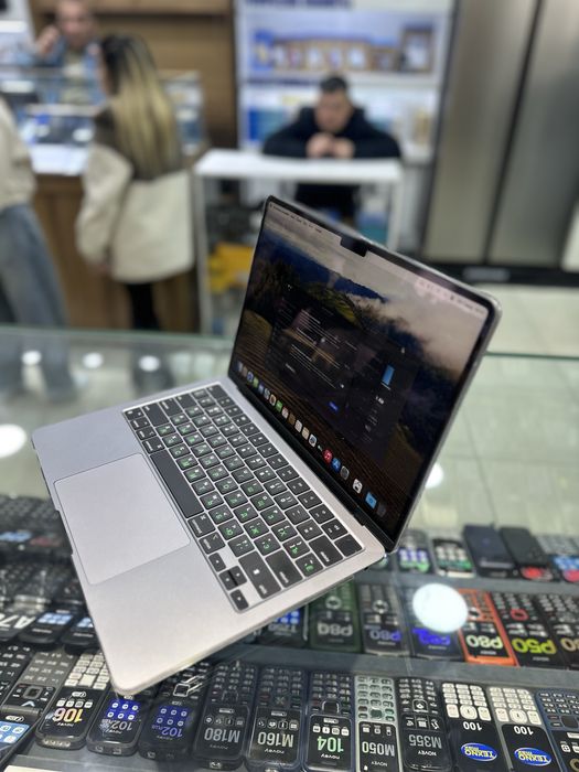 Macbook air M3 256gb