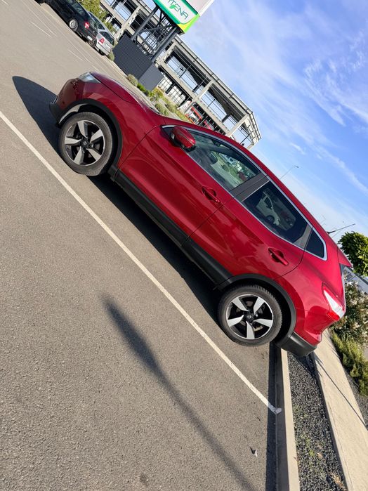 Vând NISSAN QASHQAI 1.2 DIG-T X-Tronic CVT – 2015