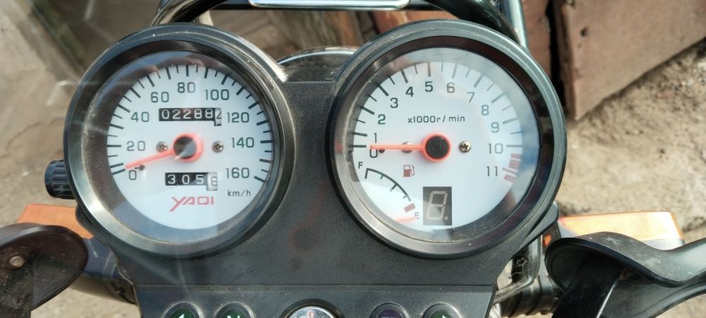 Продам мотоцикл YAQI