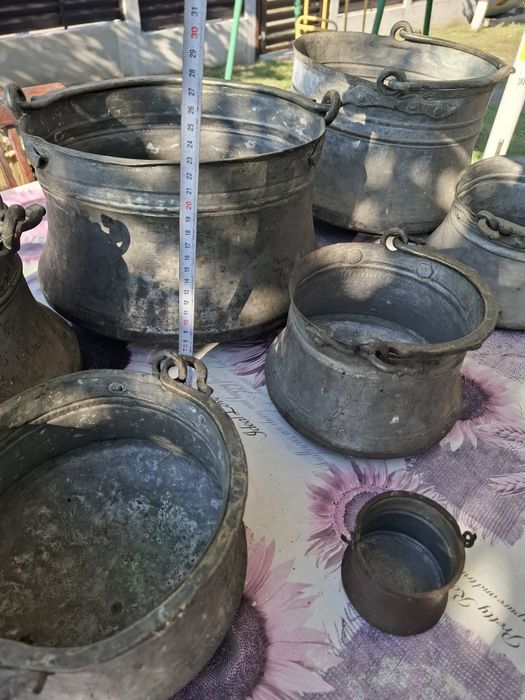 Продавам стари медни котли