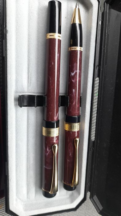 Vand  pixuri si stilouri