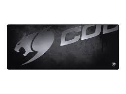 Продава се компютър с един монитор и периферия