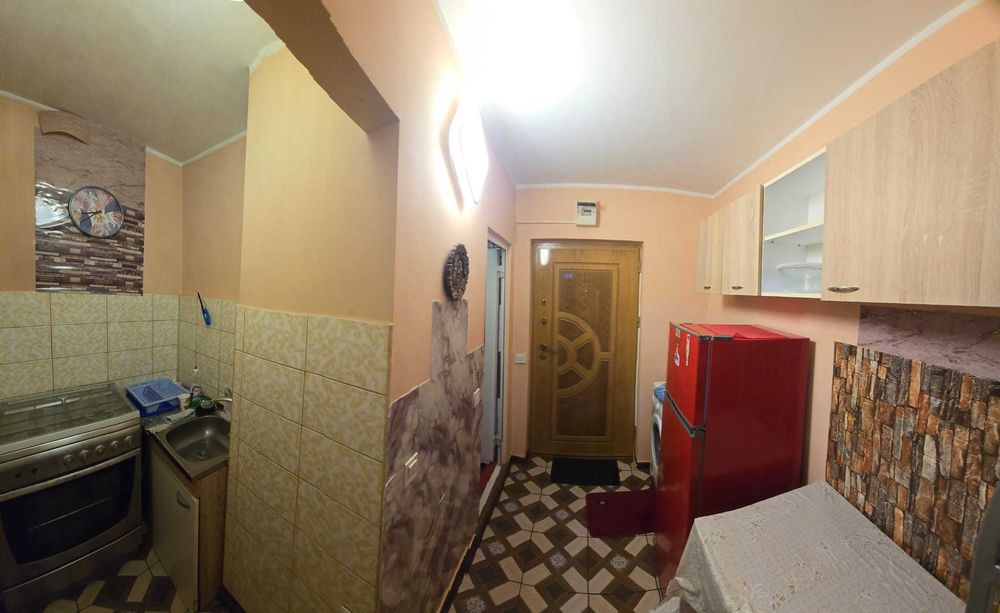 Proprietar inchiriez Gars. moderna,et.1 recent renovata ,zona centrala.Tig1