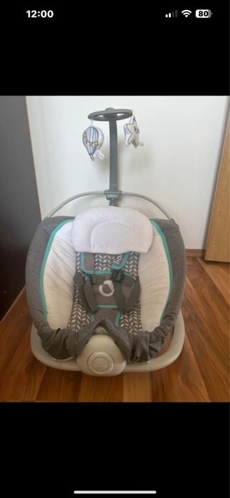 Balansoar bebe cu sunete si vibratii