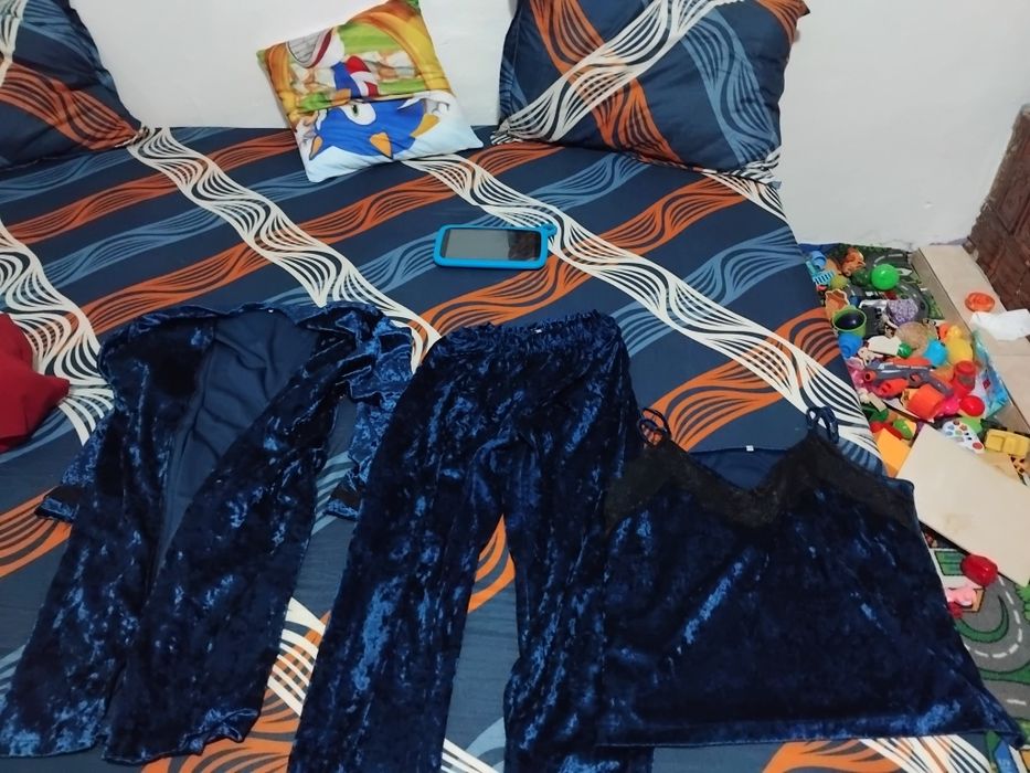 Pijama catifea impecabil