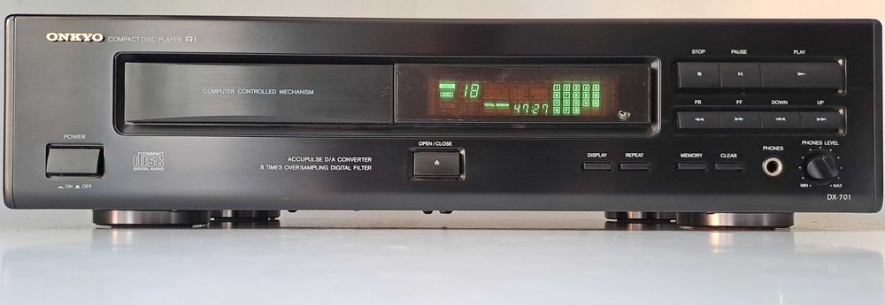 CD Player Onkyo DX-701 – High Fidelity Component