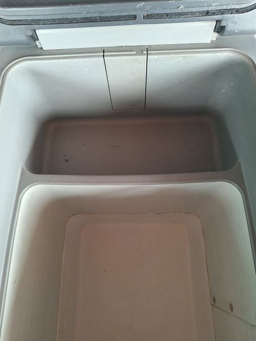 Продавам хладилник за камион/кола/каравана