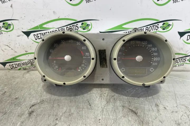 Ceasuri bord 5220301800 / 5 2203 018 00 Volkswagen VW Polo 2000