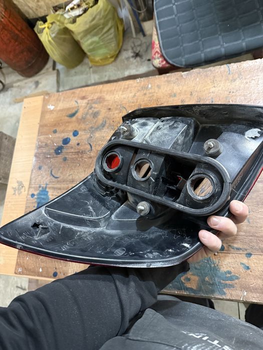 Фонарь гранта правый оригинал