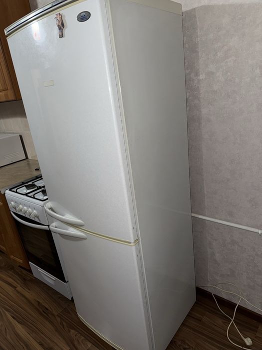 Холодильник атлант 30000