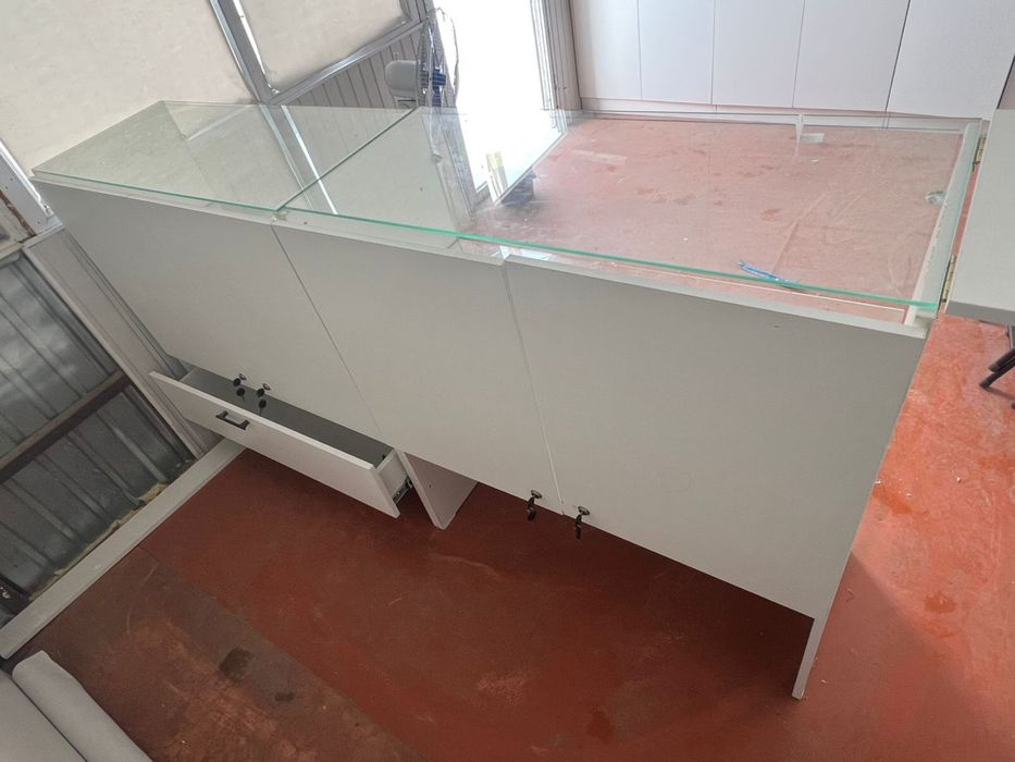 Ветрины для торговля