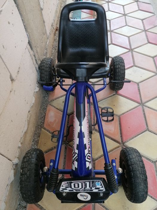Cart cu pedale copii.