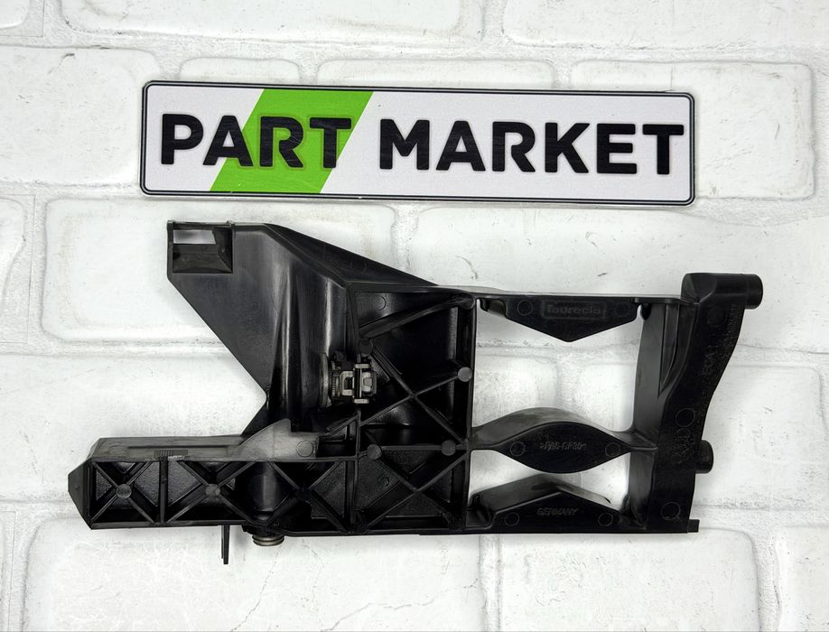 Стойка фар лява AUDI A6 C7 4G 4G0805607