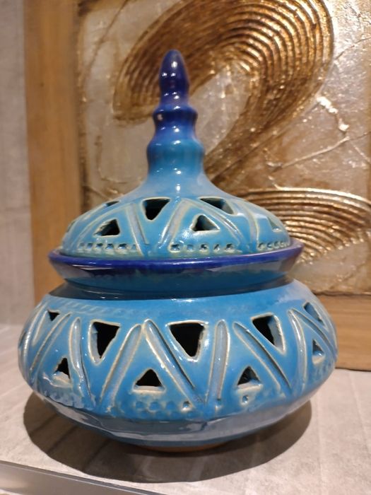 Старинен керамичен свещник от Тунис