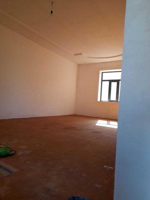 Karmanar rayonda tugalanmagan xovli sotiladi