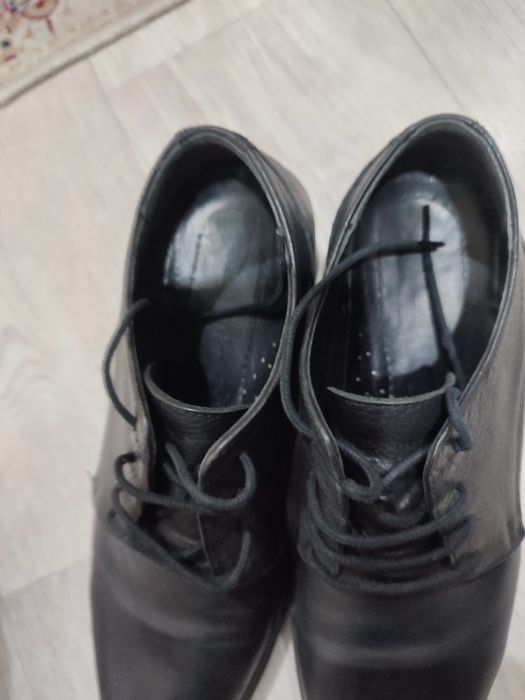 Продаёться шикарный обувь ! сезон лето ,осень.