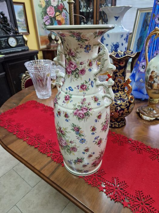 Уникална изключително красива антикварна белгийска порцеланова ваза