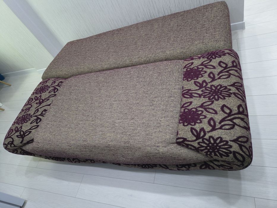 Продаётся диван тахта бу ширина 2 м