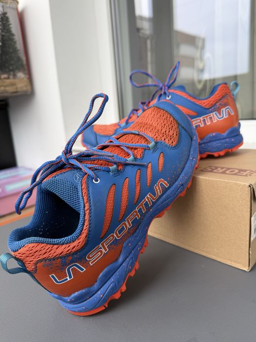 Adidasi alergare / munte La Sportiva, hiking, trekking, drumetie